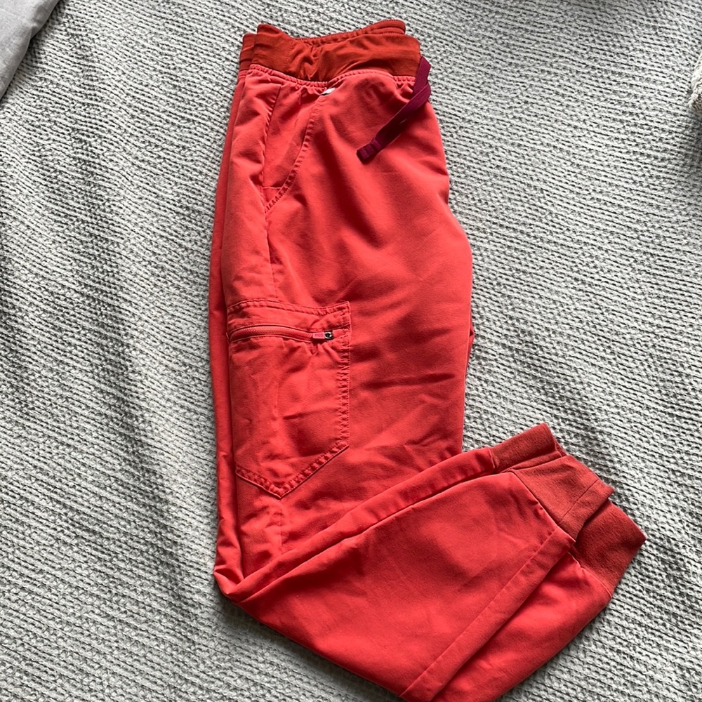 Figs Zamora joggers- technical collection